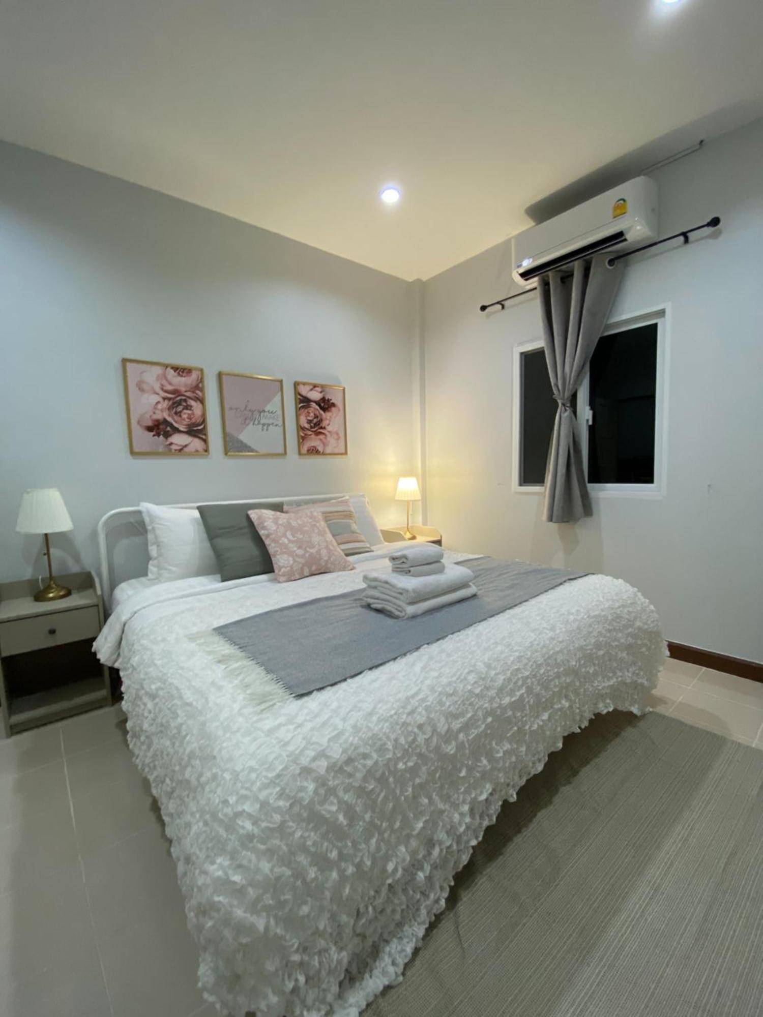 度假居 Baan Patcharintorn Samui 查汶海滩